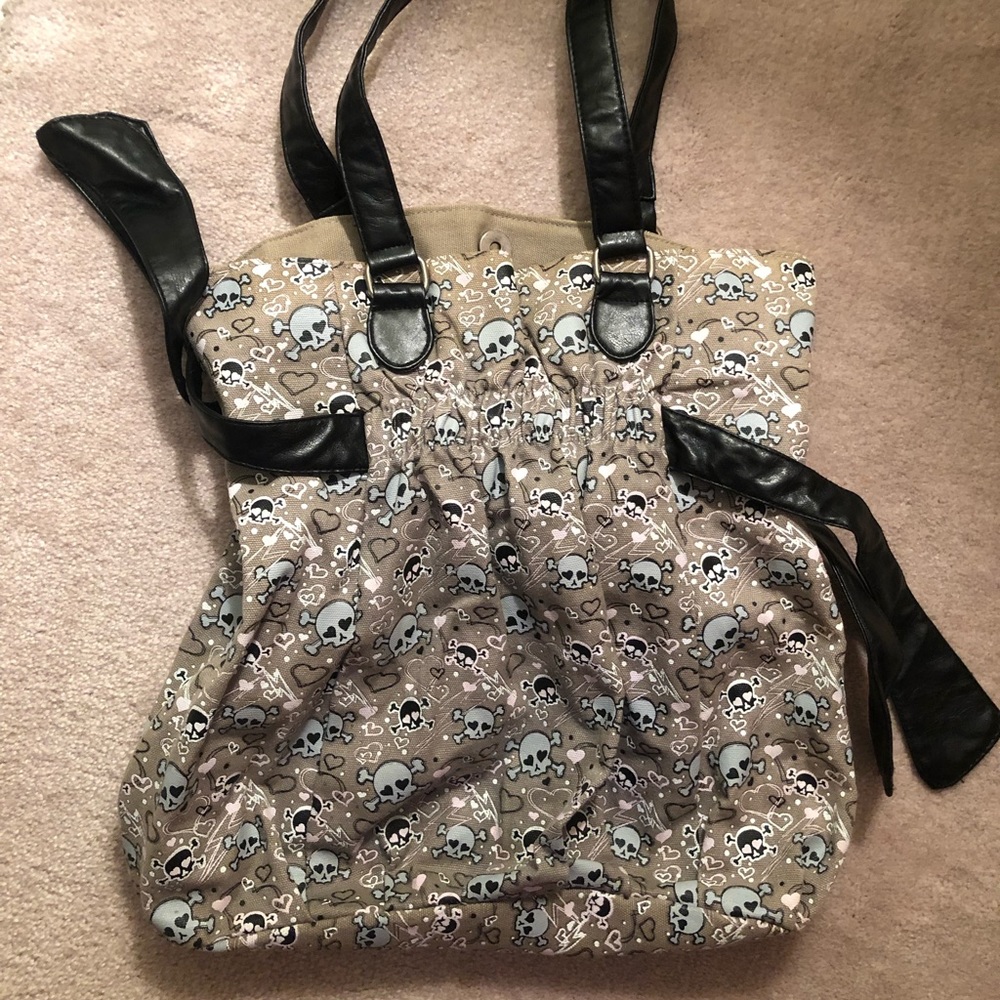 Hot Topic Emo Scene skull hobo bag